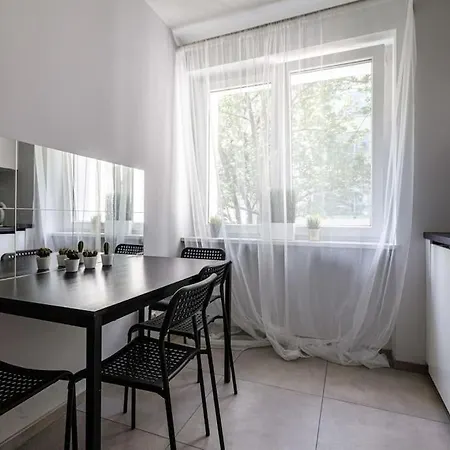 아파트 Close- Cozy Two Bedrooms Wroclaw&w3